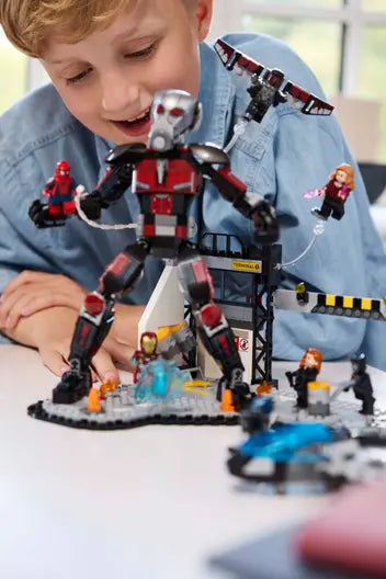 LEGO 76314 Super Heroes Captain America Civil War Action Battle