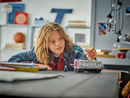 LEGO 76321 Marvel Spider-Man vs. Doc Ock Subway Train Scene