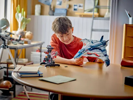 LEGO 76325 Marvel Avengers Age of Ultron Quinjet