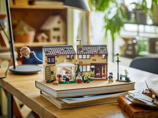 Lego 76451 Privet Drive Aunt Marges Visit