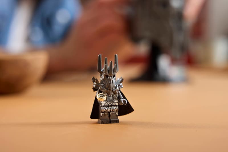 LEGO 11373 Icons The Lord of The Rings Saurons Helmet