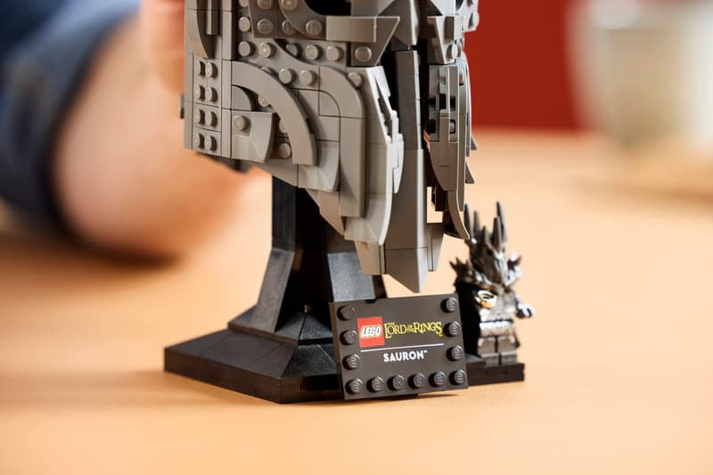 LEGO 11373 Icons The Lord of The Rings Saurons Helmet