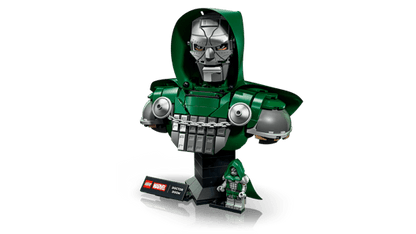 LEGO 76345 Avengers Doctor Doom Bust