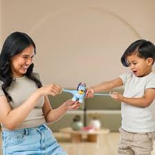 Bluey Series 10 Stretchy Hero - Bluey